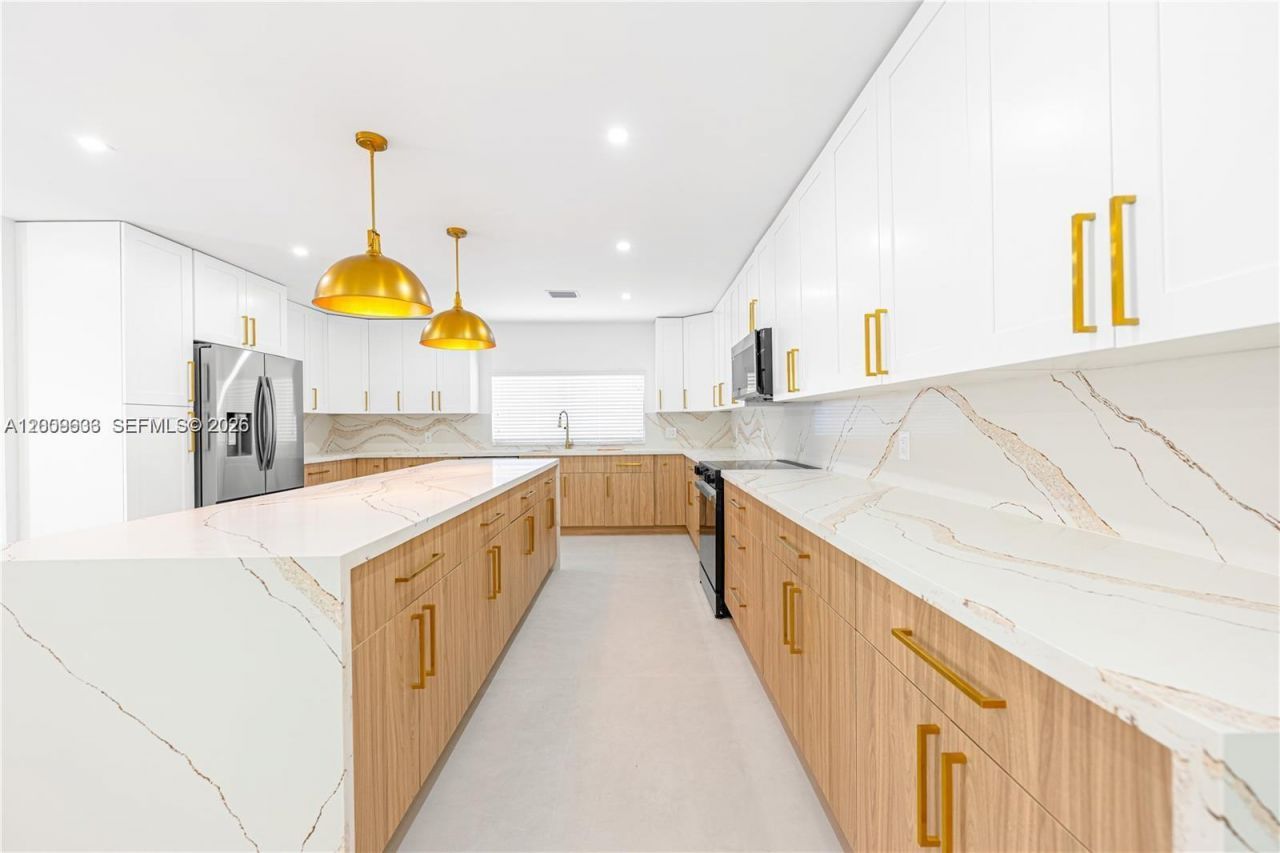 11835 SW 37th St , Miami, FL 33175 Photo