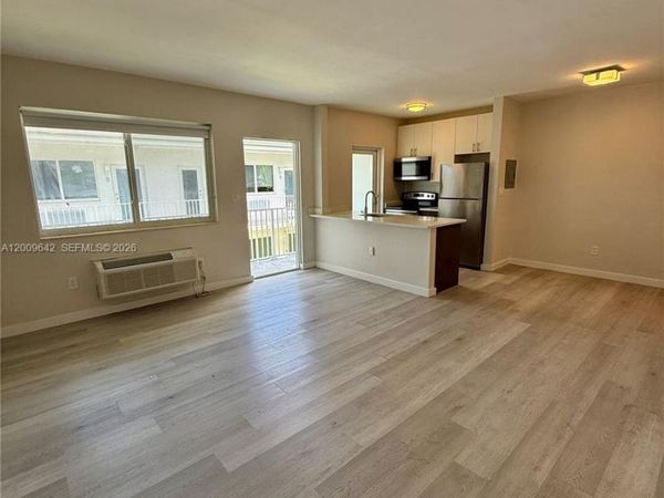 1525 Michigan Ave , Unit 8, Miami Beach, FL 33139