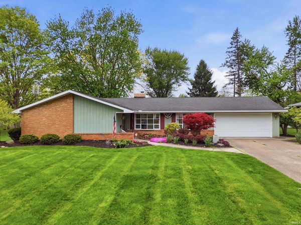 119 Zona Drive, Auburn, IN 46706