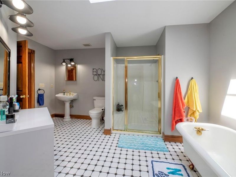 8481 Timber Trail , Brecksville, OH 44141 Photo 21