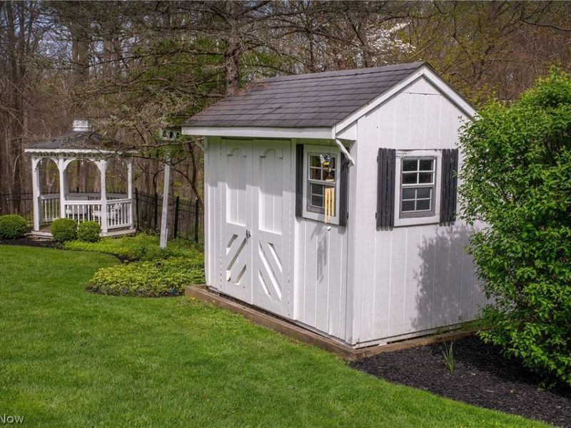 8481 Timber Trail , Brecksville, OH 44141 Photo 38