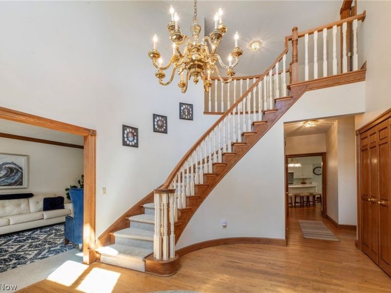 8481 Timber Trail , Brecksville, OH 44141 Photo 4