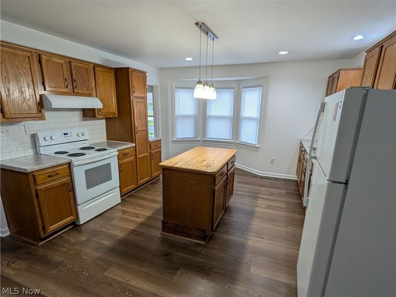 616 Maple Avenue NW, Strasburg, OH 44680 Photo 4