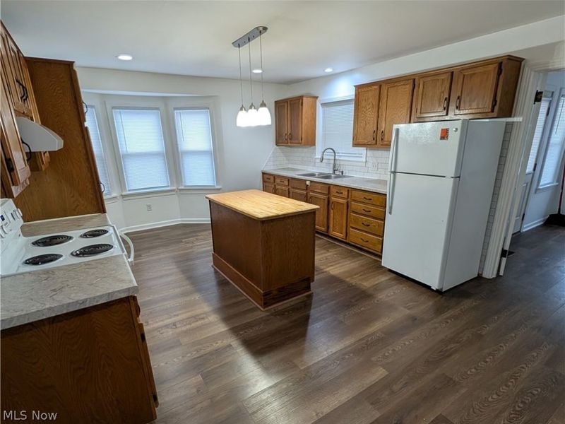 616 Maple Avenue NW, Strasburg, OH 44680 Photo 5