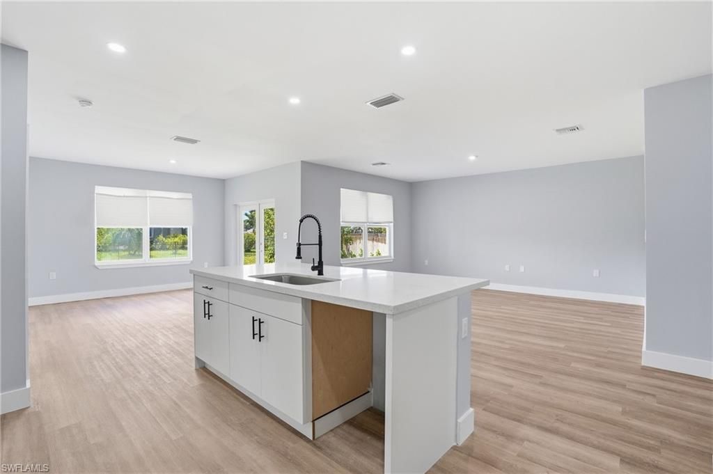 2720 NW 20th Ter, Cape Coral, FL 33993 Photo