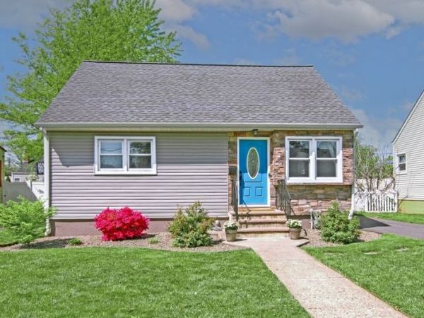 104 Hillcrest Ter, Roselle, NJ 07203