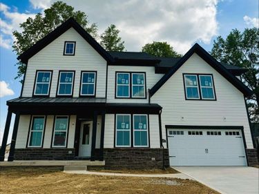 8272 Greenhill Way, Sunbury, OH 43074
