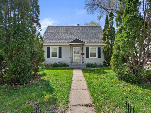 5721 N 56th St, Milwaukee, WI 53218
