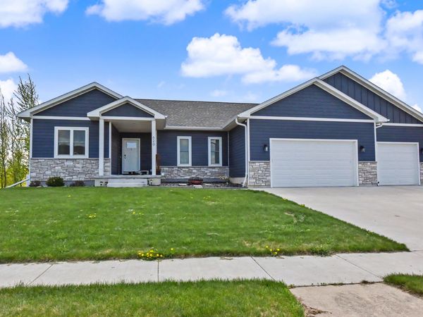 620 E Clancy St, Jefferson, WI 53549
