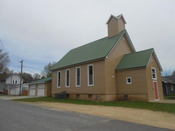 404 E MAIN St, La Farge, WI 54639