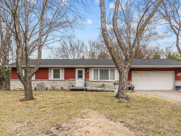1813 209th Court NE, East Bethel, MN 55011