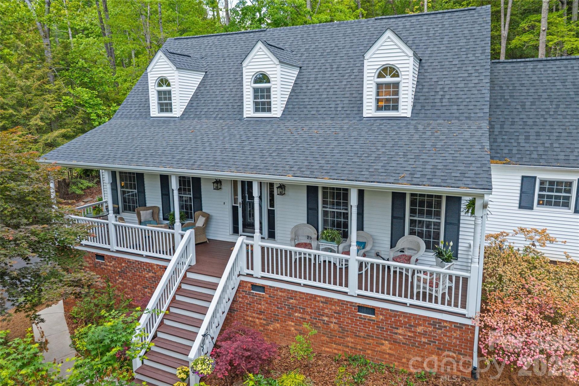 20 Bent Oak Lane, Asheville, NC 28803 Main Photo