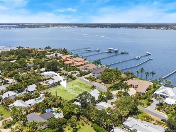 818 SE Riverside Drive, Stuart, FL 34994