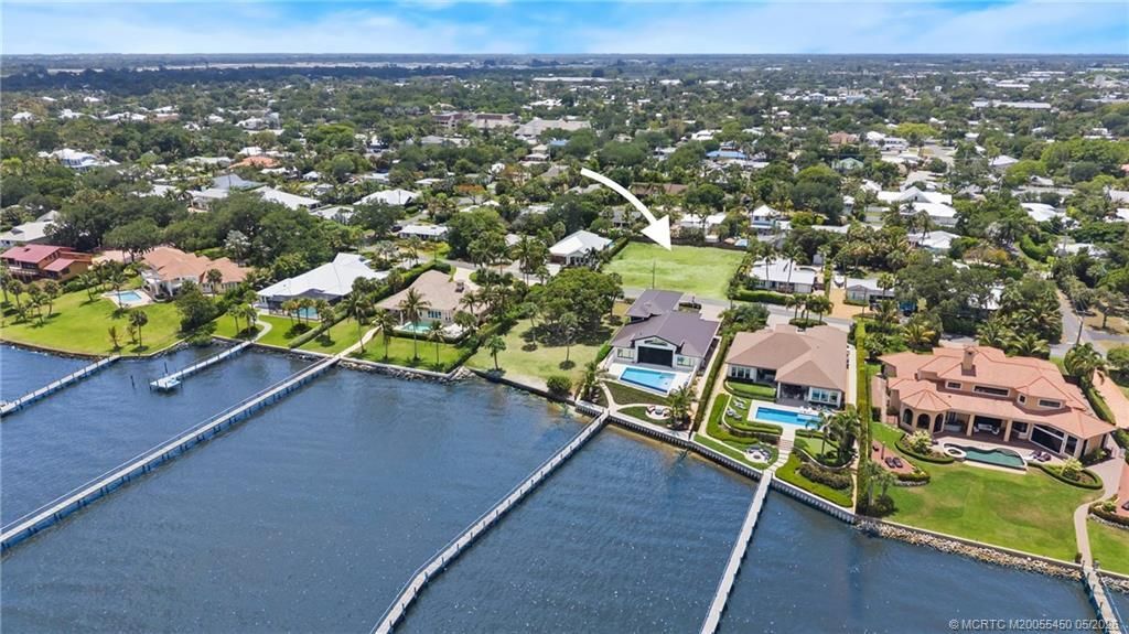 818 SE Riverside Drive, Stuart, FL 34994 Photo