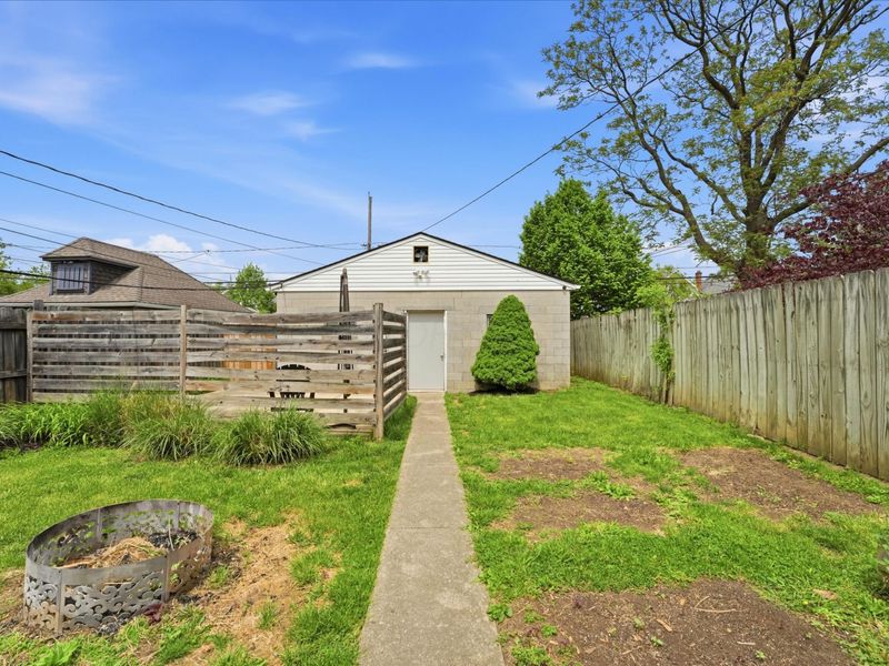 318 E Hinman Avenue, Columbus, OH 43207 Photo 24