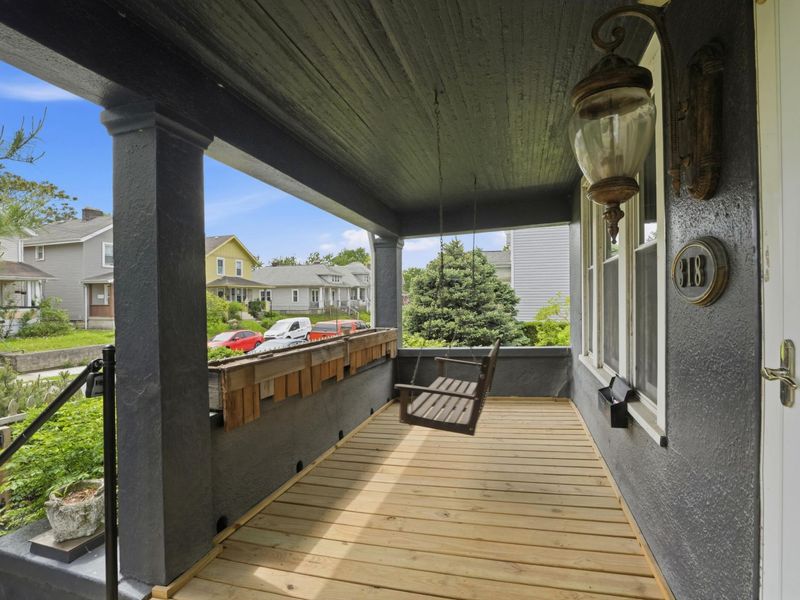 318 E Hinman Avenue, Columbus, OH 43207 Photo 4