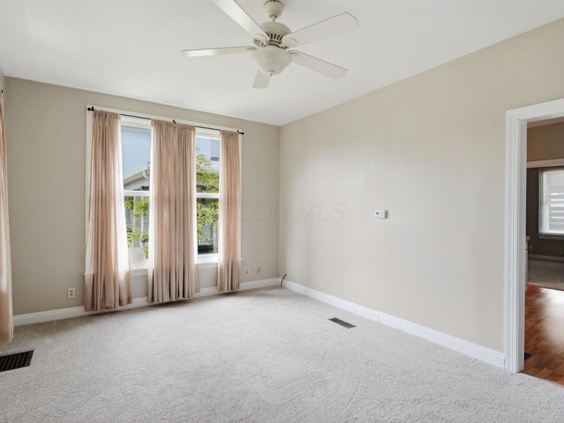 318 E Hinman Avenue, Columbus, OH 43207 Photo 5