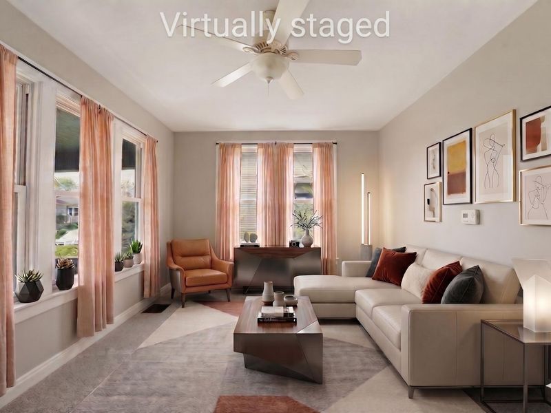 318 E Hinman Avenue, Columbus, OH 43207 Photo 5