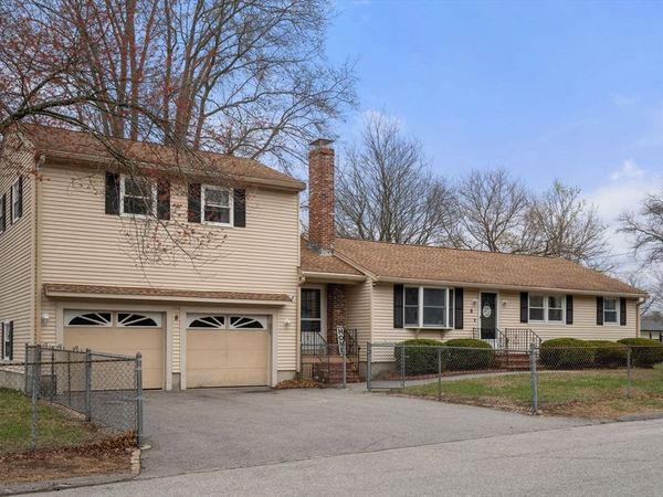 6 Broadview Rd, Lowell, MA 01852