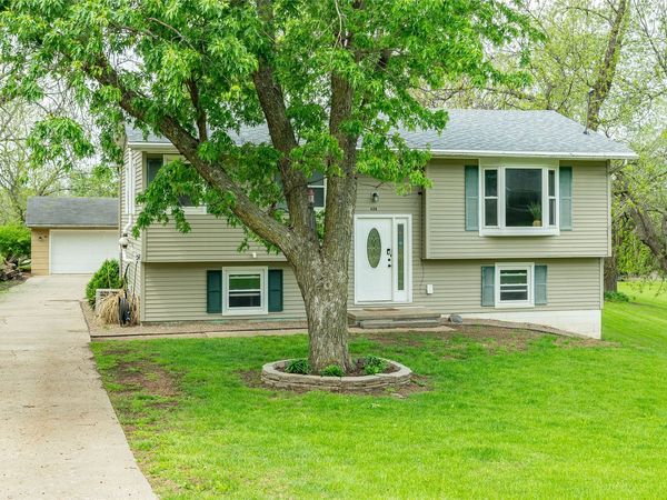 428 N Pleasant Hill Boulevard, Pleasant Hill, IA 50327