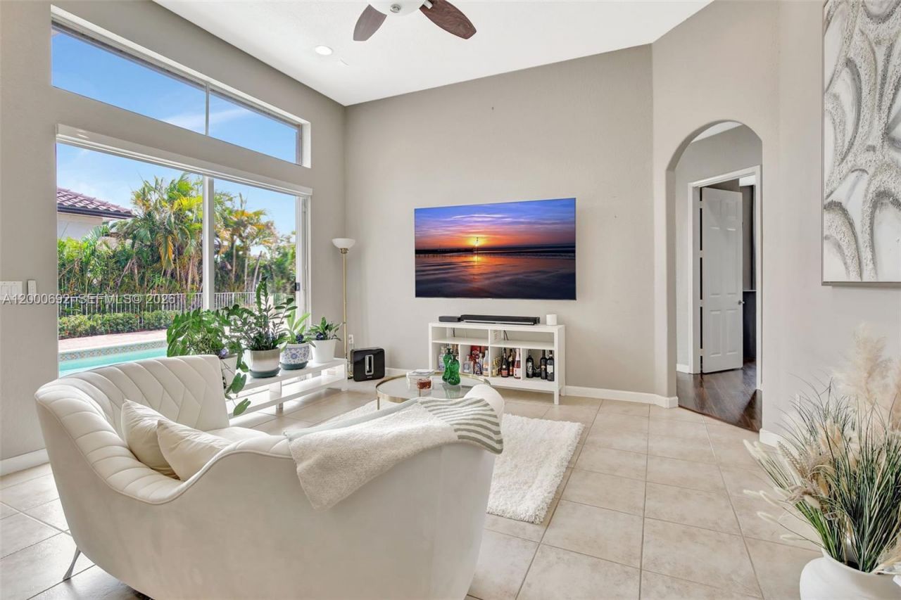 3060 SW 195th Ter , Miramar, FL 33029 Photo