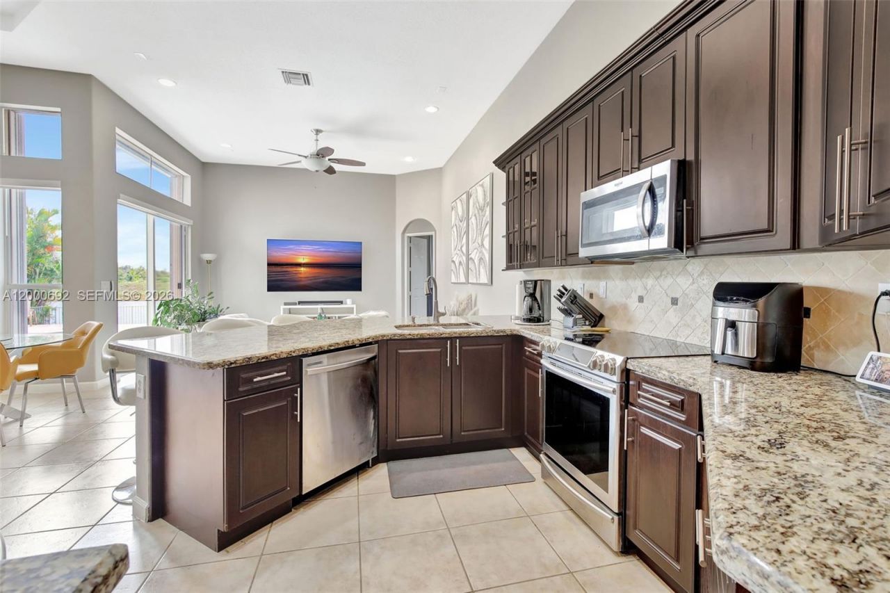 3060 SW 195th Ter , Miramar, FL 33029 Photo