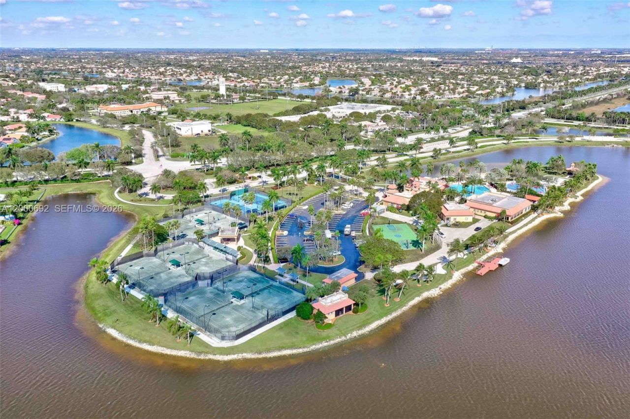3060 SW 195th Ter , Miramar, FL 33029 Photo