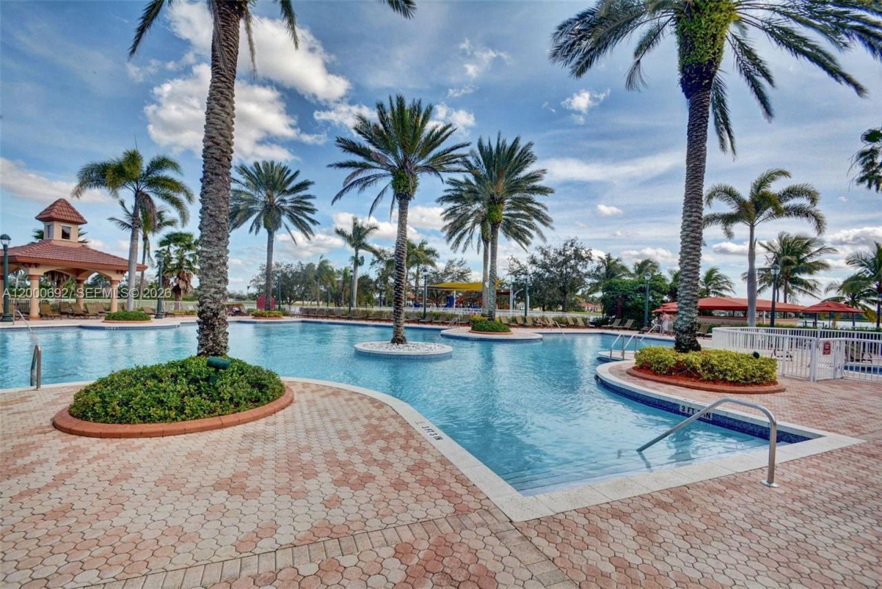 3060 SW 195th Ter , Miramar, FL 33029 Photo