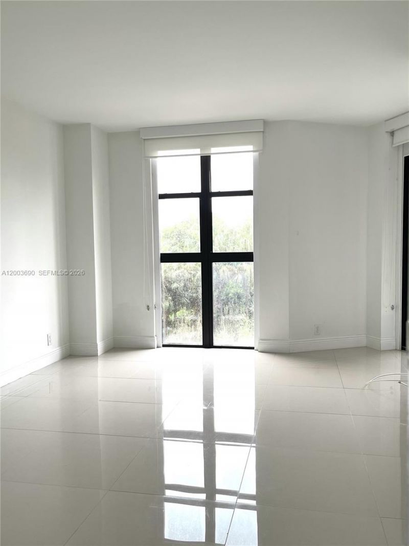 2000 Towerside Ter , Unit 407, Miami, FL 33138 Photo