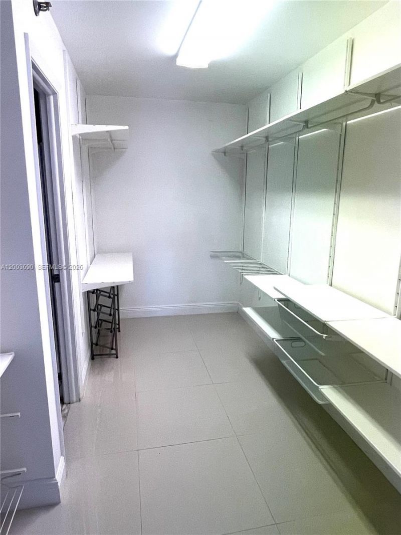 2000 Towerside Ter , Unit 407, Miami, FL 33138 Photo