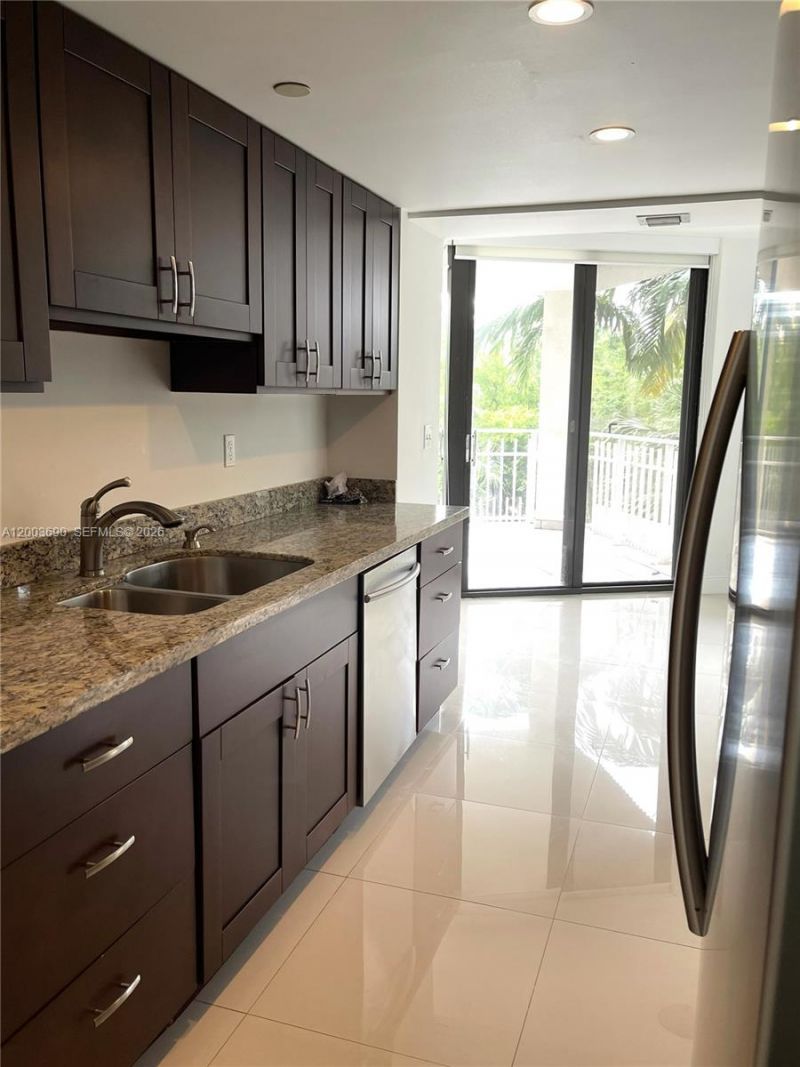 2000 Towerside Ter , Unit 407, Miami, FL 33138 Photo