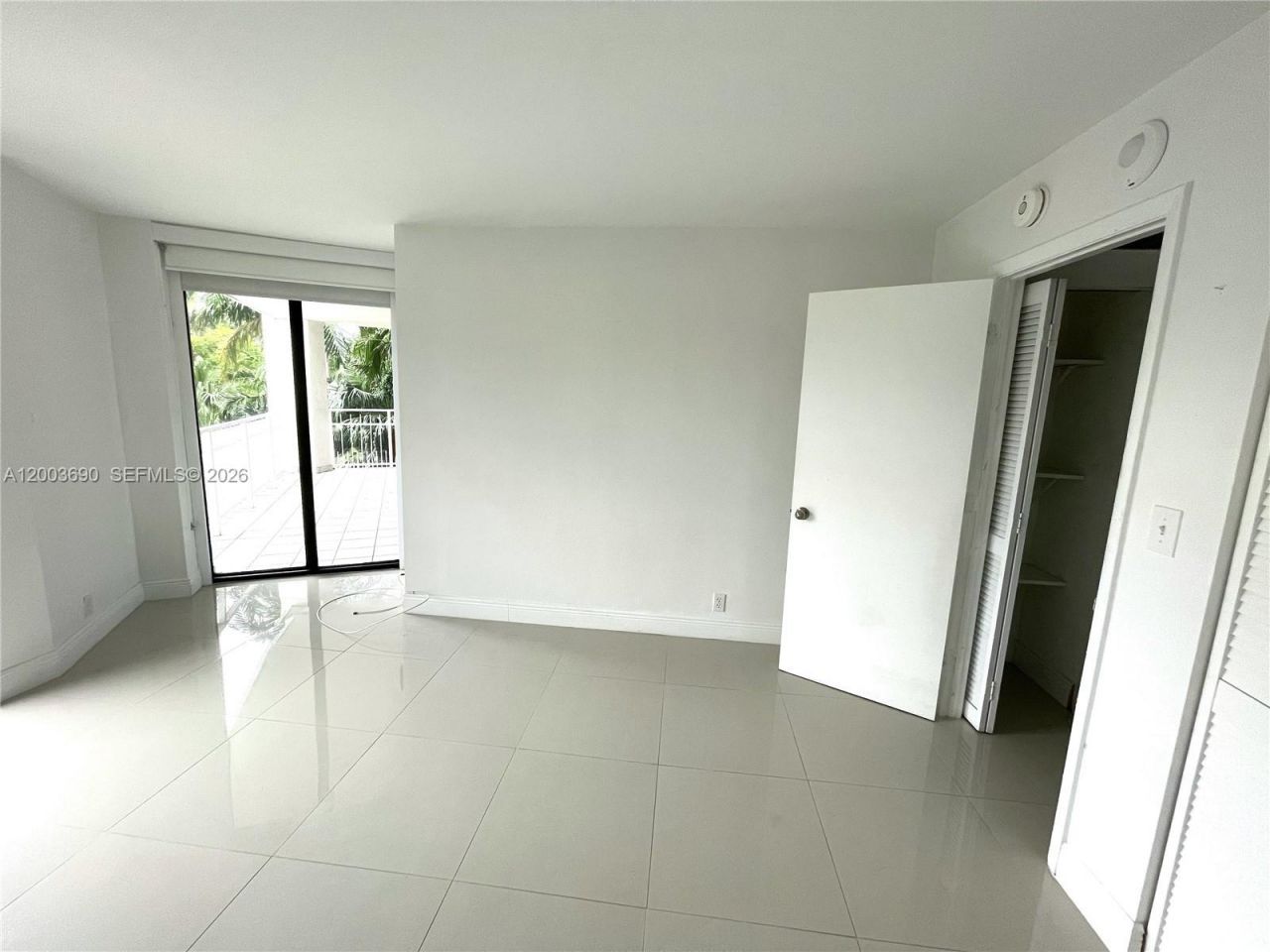 2000 Towerside Ter , Unit 407, Miami, FL 33138 Photo