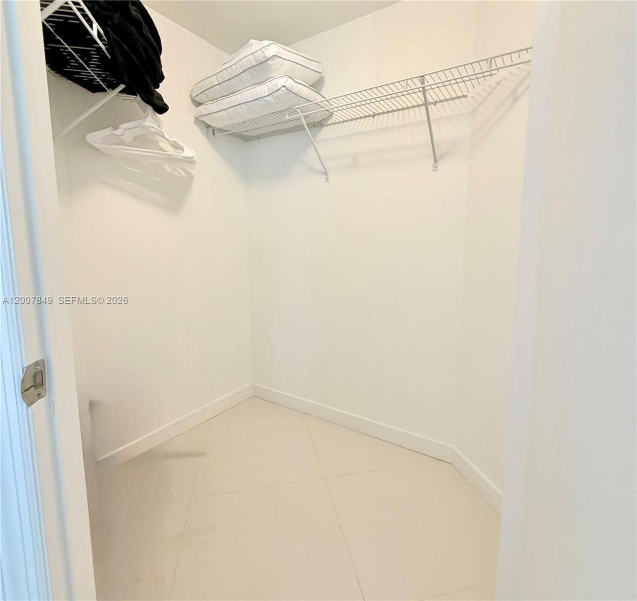 500 Brickell Ave, Unit 802, Miami, FL 33131 Photo