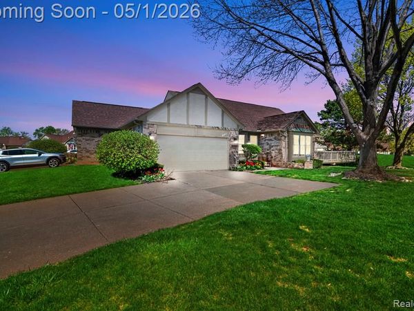 15487 Orchard Ridge Drive, Clinton Twp, MI 48038