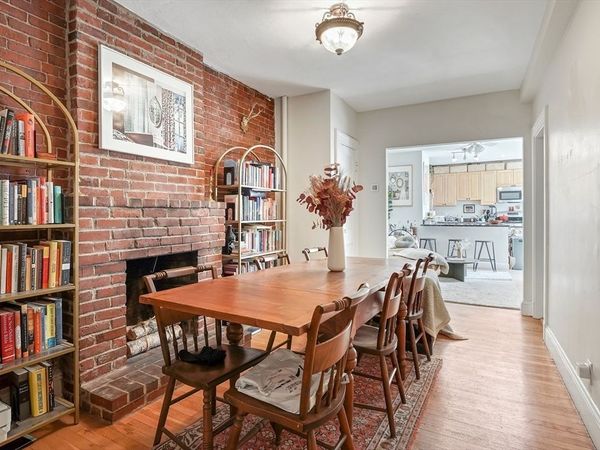 130 Myrtle St, Unit 5, Boston, MA 02114