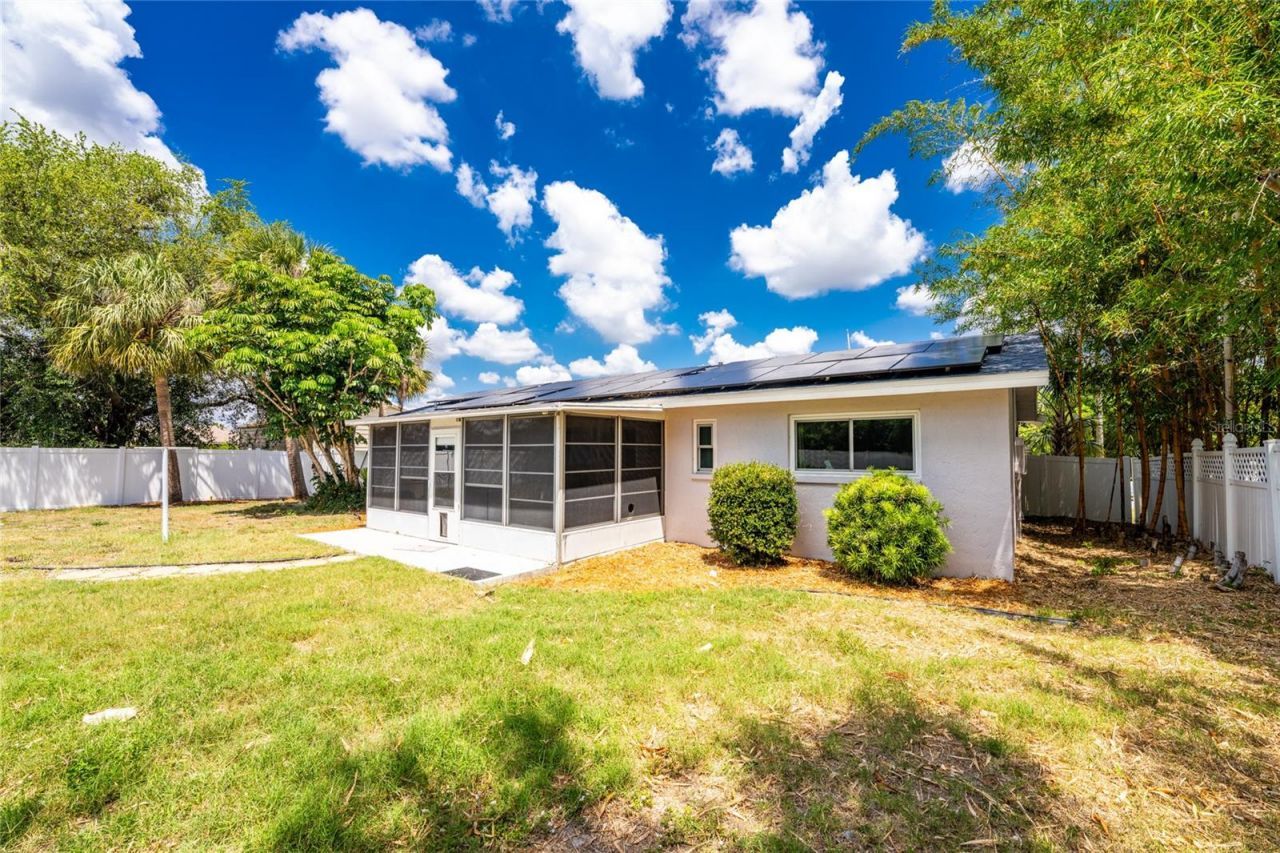 557 Magnolia Avenue Nw, Port Charlotte, FL 33952 Photo