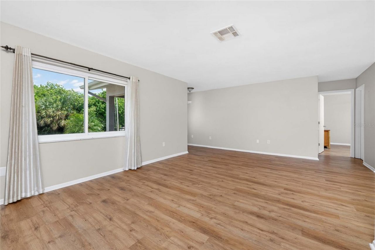 557 Magnolia Avenue Nw, Port Charlotte, FL 33952 Photo