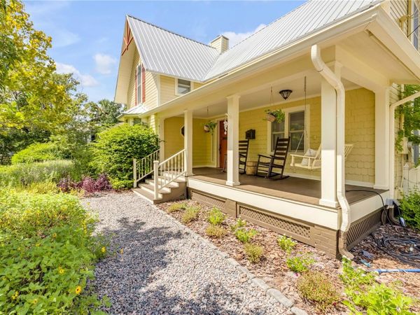 417 W MINNESOTA AVENUE , DELAND, FL 32720