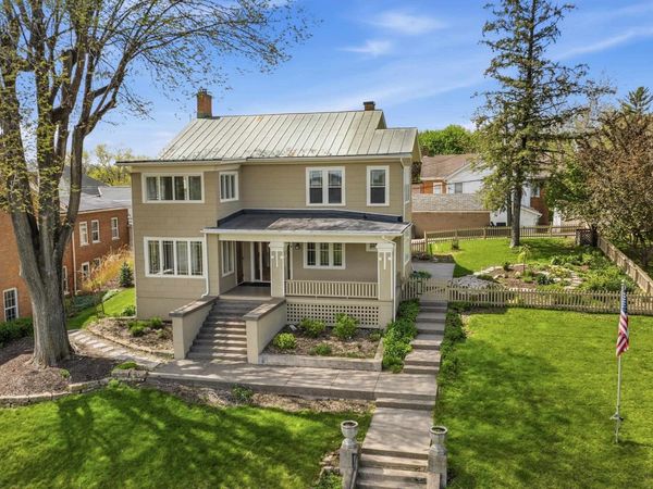 207 S Prospect Street, GALENA, IL 61036