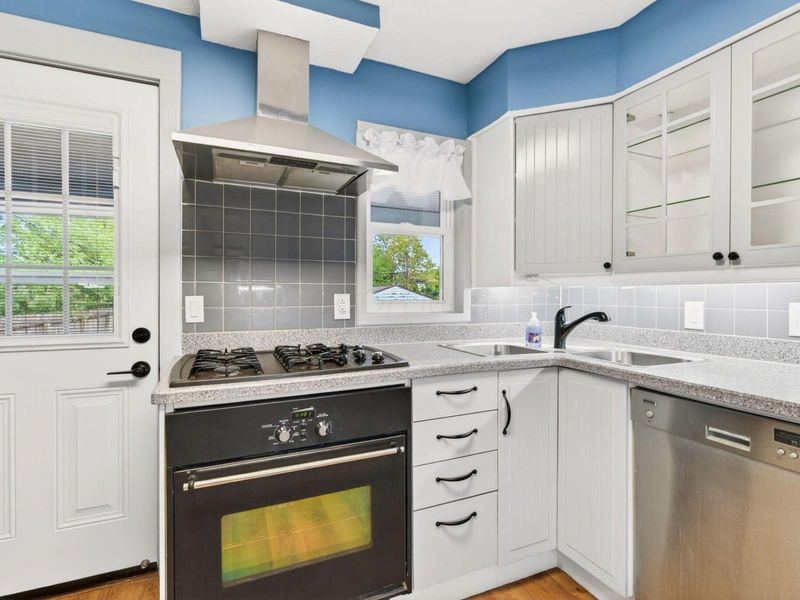 136 Olentangy Street , Columbus, OH 43202 Photo 23