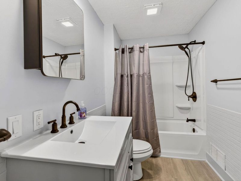 136 Olentangy Street , Columbus, OH 43202 Photo 30