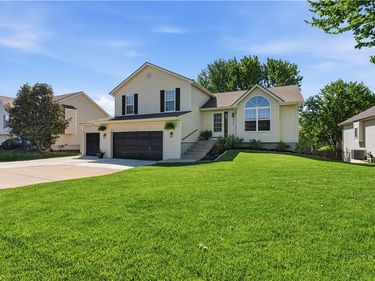 10309 NW 86TH Street, Kansas City, MO 64153