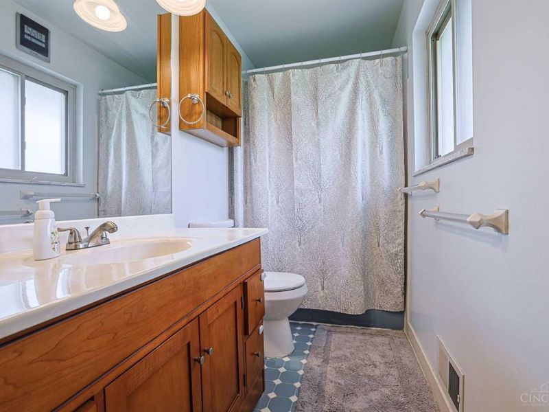 7528 E Miami River Road, Colerain Township, OH 45247 Photo 21