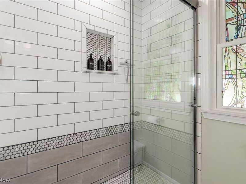 1342 Beaconfield Road , Lyndhurst, OH 44124 Photo 17