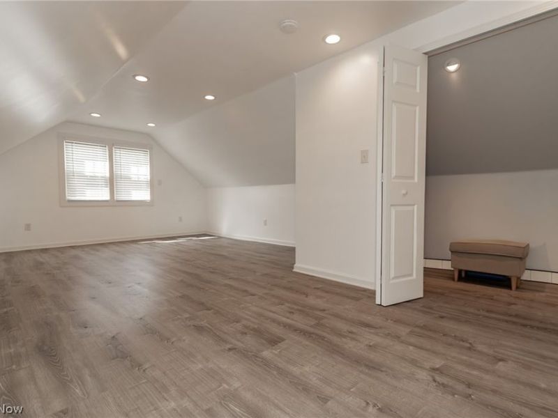 1342 Beaconfield Road , Lyndhurst, OH 44124 Photo 24