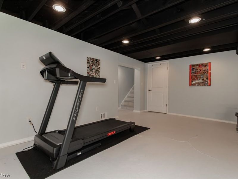 1342 Beaconfield Road , Lyndhurst, OH 44124 Photo 29