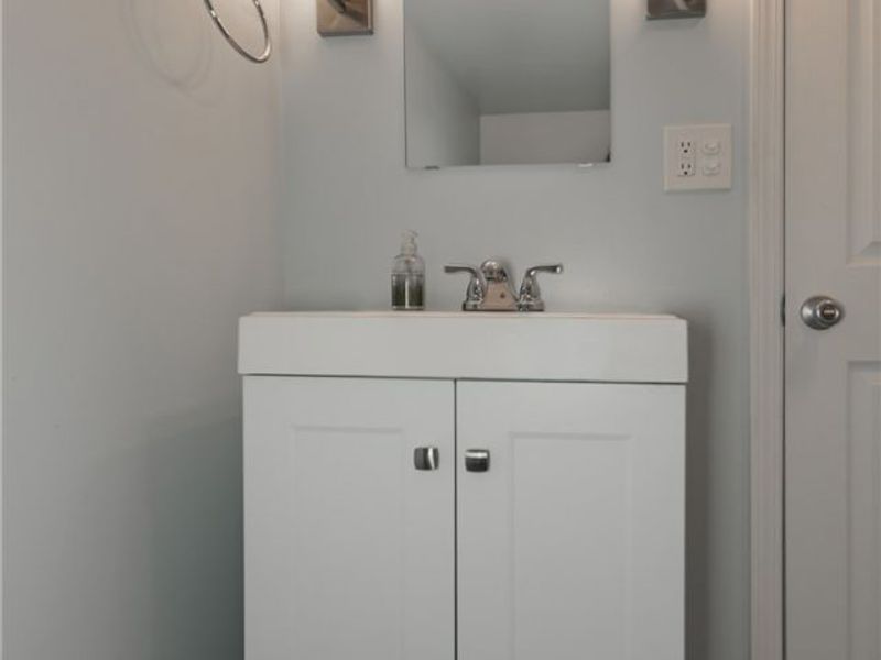 1342 Beaconfield Road , Lyndhurst, OH 44124 Photo 33