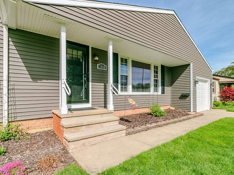 1342 Beaconfield Road , Lyndhurst, OH 44124 Photo 46