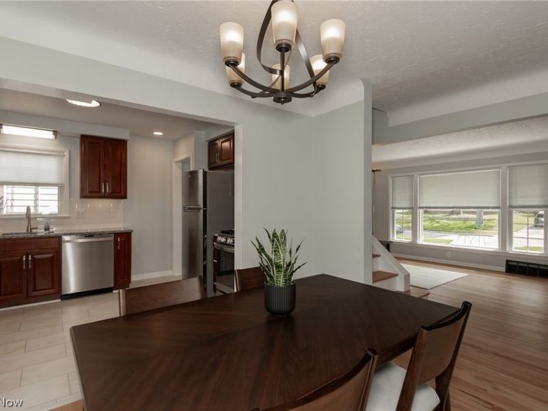 1342 Beaconfield Road , Lyndhurst, OH 44124 Photo 8