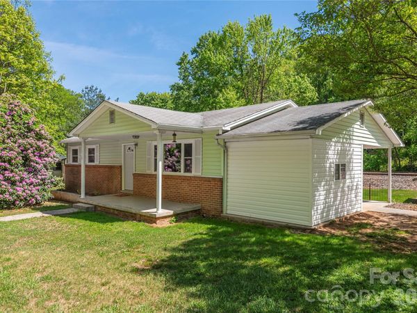 1140 Groundhog Road, Canton, NC 28716